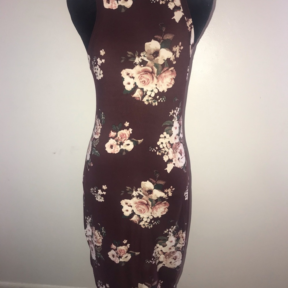 Dress - Picture 4 of 4